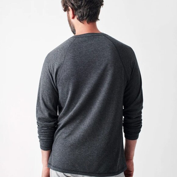 [Like new] Faherty Long-Sleeve Newport Cloud Henley - Picture 4 of 7